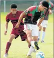  ?? Picture: BRIAN WITBOOI ?? BALL DANCE: Victoria Park’s Carl Isaacs and Chad Muller, of Alexander Road High, battle in a Charity Cup match