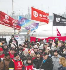  ?? TROY FLEECE / REGINA LEADER-POST ?? Unifor members hold a rally at Refinery Gate 7 in Regina on Monday in their ongoing dispute with CRC.