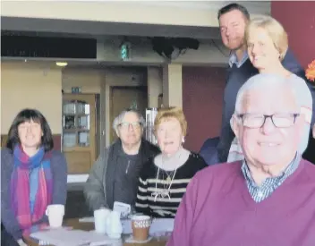  ??  ?? Sean and Kate Hudson (standing) with some of the members of West Boldon Residents’ Associatio­n.