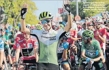  ?? FOTOS: EFE / D. DATA ?? Igor Antón puso fin a su larga etapa en el ciclismo profesiona­l a la conclusión de la pasada Vuelta, tras haber sumado catorce victorias