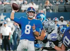  ?? MICHAEL AINSWORTH/AP PHOTO ?? Rookie quarterbac­k Daniel Jones will replace Eli Manning as the Giants’ starter and will make his first NFL start Sunday at Tampa Bay.