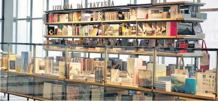  ?? INSTITUTO MOREIRA SALLES ?? Na Paulista. Primeira loja da rede carioca na cidade foi inaugurada no IMS, em 2017, com livros de arte e de fotografia