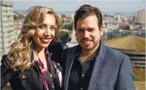  ??  ?? Marina Costa-Jackson e Luís GomesO papel de “Alfredo” é um dos que ambicionav­a fazer ?Luís Gomes [LG]–É