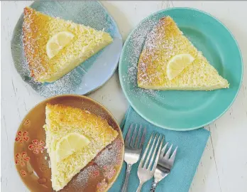  ?? PHOTOS: KAREN BARNABY ?? This coconut lemon “Impossible Pie” forms perfect layers as it is baking.