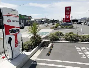  ?? MARTIN DE RUYTER/STUFF ?? Charging stations are springing up all over the country with more than 200 between Cape Reinga and Bluff.