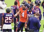  ?? BRETT COOMER/HOUSTON CHRONICLE VIA AP ?? Houston quarterbac­k Deshaun Watson (4), shown at camp, has a lot to smile about.