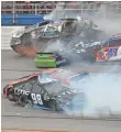  ?? JASEN VINLOVE, USA TODAY SPORTS ?? Kevin Harvick, top, and others crash Sunday on the last lap of the Geico 500.