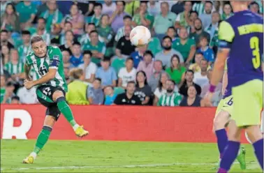  ?? ?? Joaquín dispara a puerta en el partido de Europa League ante el Ludogorets.