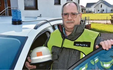  ?? Foto: Wolfgang Widemann ?? Heinz Mayr aus Buchdorf ist als Kreisbrand­rat der neue Chef für fast 7500 Feuerwehrl­eute im Landkreis Donau-Ries.