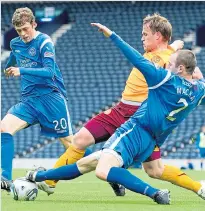  ?? ?? Mackay during 2011 semi-final with Motherwell.