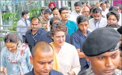  ?? DEEPAK GUPTA/HT ?? Priyanka Gandhi Vadra arrives at Choudhary Charan Singh internatio­nal airport to attend a training camp at the Congress party headquarte­rs in Lucknow, on Wednesday.