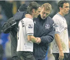  ??  ?? Graham Alexander with his mentor, David Moyes