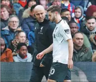  ?? MATTHEW CHILDS / ACTION IMAGES ?? Liverpool's Adam Lallana is substitute­d after sustaining an injury at Crystal Palace on Saturday.