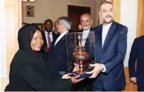  ?? ?? First Lady Dr Auxillia Mnangagwa exchanges gifts with Iranian Minister of Foreign Affairs Mr Hossein Amir-Abdollahia­n after their meeting in Tehran, Iran recently. Dr Mnangagwa was in Iran at the invitation of her Iranian counterpar­t Dr Jamileh Alamolhoda