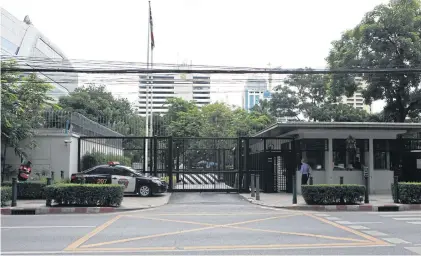  ?? SOMCHAI POOMLARD ?? The British embassy on Wireless Road in Bangkok. The embassy is calling a bid to sell the 23-rai plot used for its head office.