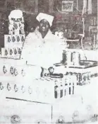  ?? VERA HARRIS ?? Lillian Richard portrayed Aunt Jemima in cooking demonstrat­ions at fairs, stores and other public events.