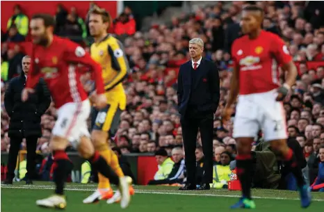  ?? Bild: JASON CAIRNDUFF ?? SISTA RESAN. Arsene Wenger lämnar Arsenal efter säsongen och helgens match borta mot Manchester United blir sista gången den legendaris­ke managerna leder laget på klassiska Old Trafford.