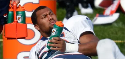  ?? PHOTO/DAVID ZALUBOWSKI ?? Denver Broncos linebacker Bradley Chubb takes part in drills at the team’s NFL football training camp on Wednesday in Englewood, Colo. AP