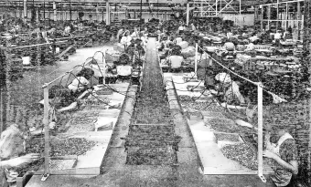  ?? ?? Right: A view inside the Simplex works in Oldbury, dated 1949
