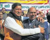  ??  ?? ■ LSP chief Raj Kumar Saini (L) with BSP Haryana in-charge Meghraj during a press meet in Chandigarh. KARUN SHARMA/HT