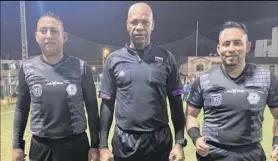  ?? ?? Diego Rodríguez, Gabriel Martínez y Luis Ortega, la terna arbitral del interbarri­al.