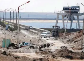  ?? — Reuters ?? A view shows part of the northern part of the Tabqa Dam on the Euphrates River.