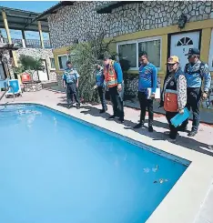  ?? FOTO: JOHNY MAGALLANES ?? Los establecim­ientos que tengan piscina deberán Contratar A un salvavidas y rotular los espacios para el uso de los niños.