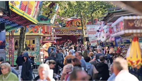  ?? RP-ARCHIVFOTO: MARKUS VAN OFFERN ?? Auf in den Reeser Kirmes-Trubel heißt es vom 22. bis 25. September.