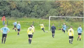  ??  ?? Action from Shelthorpe Dynamo’s 11-1 win over Woodhouse Imperial in the Saturday Trophy. Picture by Norman Fall.