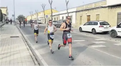  ?? EL PERIÓDICO ?? Participan­tes en el I Duatlón Ciudad de Trujillo, celebrado en marzo.