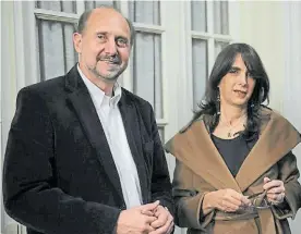  ??  ?? Disputa. Omar Perotti y María Eugenia Bielsa irán a las PASO.