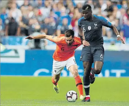  ?? FOTO: EFE ?? Paul Pogba, en el Francia-Holanda de anoche. La selección ‘bleu’ ganó 2-1 al equipo que dirige Ronald Koeman