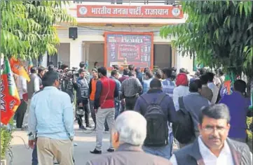  ??  ?? The BJP office in Jaipur saw tense scenes as early trends trickled in. As the counting neared its end in the evening, as few as five people were present at the office. HT PHOTO