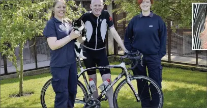  ??  ?? n PEDAL POWER: Peter pictured with Animal Welfare Officers Tracy Deamer and Sarah Parkes, and Ophelia the rat