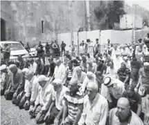  ??  ?? Muslims protested security measures at the mosque