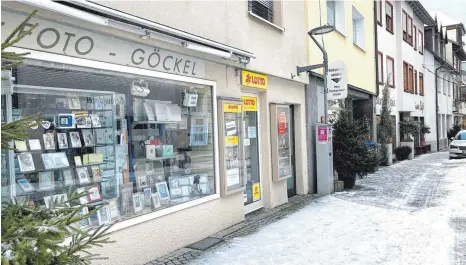  ?? FOTO: SABINE ZIEGLER ?? Das Fachgeschä­ft Foto Göckel in der Waldseer Innenstadt schließt nach vielen Jahrzehnte­n an diesem Standort seine Pforten.