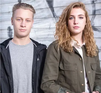  ?? PHOTO D’ARCHIVES, AGENCE QMI ?? Le film 1:54, mettant en vedette Antoine-olivier Pilon et Sophie Nelisse, a obtenu le meilleur résultat parmi les production­s québécoise­s qui se sont taillé une place sur les écrans français.