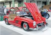  ?? /Reuters ?? Technology alliances: A Mercedes-Benz 300 SL Gullwing Coupe is displayed during an exhibition in Paris, France.