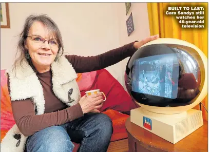  ?? Pictures: SOLENT, ALBAN DONOHOE, DARREN CASEY ?? BUILT TO LAST: Cara Sandys still watches her 46-year-old television
