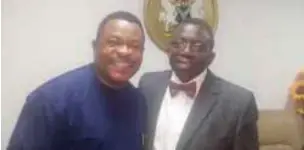  ??  ?? Nollywood actor and convener of Nollywood Health and Entertainm­ent Summit, Mr. Victor Osuagwu and the Miniser of Health, Prof. Isaac Adewole during the former's visit to the Minister in Abuja... recently