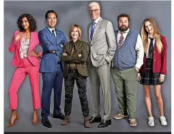  ?? ?? Ted Danson as Neil with (L-R) Vella Lovell as Mikaela Shaw, Mike Cabellon as Tommy Tomás, Holly Hunter as Arpi Meskimen, Bobby Moynihan as Jayden Kwapis and Kyla Kenedy as Orly Bremer