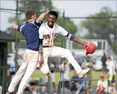  ?? JOHN BLAINE — FOR THE TRENTONIAN ?? Darrius Land, who played for Broad Street Park last summer in American Legion ball, now plays for Cumberland County College.