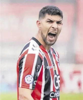  ?? ?? Luciano Perdomo volvió a entrenarse con Chacarita Juniors un mes y medio después de su accidente