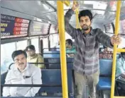  ?? ARIJIT SEN/HT PHOTO ?? Dheeraj Aithal in a BMTC bus on his way to office in Marathahal­li, Bengaluru.