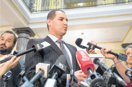  ?? Photos / Mark Mitchell (above), supplied ?? Jami-Lee Ross was effectivel­y acting as a National Party bagman, using his leader to attract donations from people such as Yikun Zhang (left, with Simon Bridges).