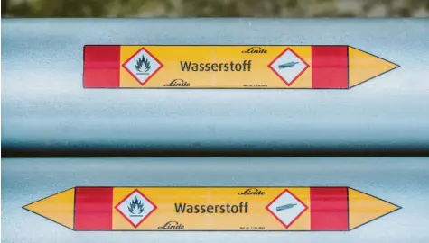  ?? Foto: Andreas Arnold, dpa ?? Für Deutschlan­d soll Wasserstof­f eine wichtige Rolle spielen. Es geht nicht mehr um die Frage, ob, sondern wie er eingesetzt wird, um den Energiehun­ger des Industries­tandortes zu stillen. Aber die Bundesregi­erung kommt mit ihrer Strategie nicht so voran, wie sie sollte.