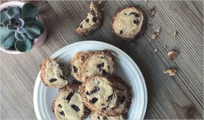  ?? AMELIA RAYNO MINNEAPOLI­S STAR TRIBUNE/TNS ?? “The Cookies” — also known as the Salted Butter and Chocolate Chunk Shortbread cookies — have made Alison Roman an internet celebrity.