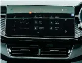  ?? ?? The infotainme­nt system is great to look at and wireless Android Auto and Apple CarPlay just add to the value