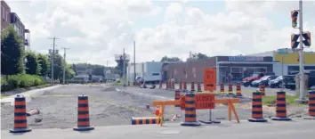  ?? —photo Alexia Marsillo ?? A final decision has been made regarding the constructi­on at the intersecti­on of St. Joseph Street and Laurier Street at the municipal council meeting held on Monday, August 9. The work will now continue – maintainin­g three lanes (two northbound lanes...