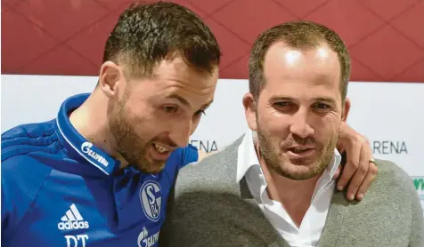  ?? Foto: Ulrich Wagner ?? Domenico Tedesco (links) und Manuel Baum gelten als die modernen Erfolgstra­iner. Doch in dieser Saison sind sie als Krisen-Manager gefragt.